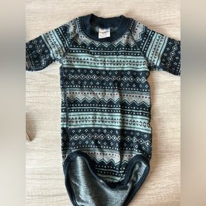 Polarn o pyret 6-12 month onesie